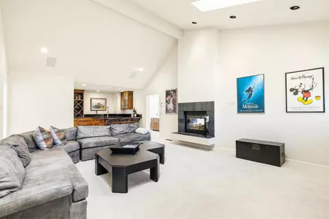 Living - 321 Pine Forest Dr, Aptos, CA 95003 photo 6 of 7