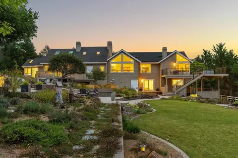 321 Pine Forest Dr, Aptos, CA 95003