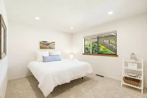 Bedroom - 321 Pine Forest Dr, Aptos, CA 95003 photo 5 of 6