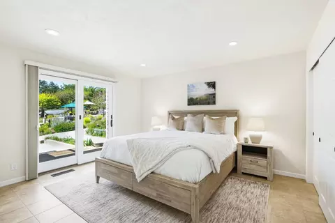 Bedroom - 321 Pine Forest Dr, Aptos, CA 95003 photo 4 of 6