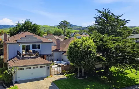 2329 Burning Tree Rd, Half Moon Bay, CA 94019
