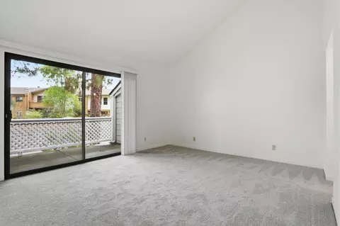 Living - 2621 Willowbrook Ln 110, Aptos, CA 95003 photo 9 of 9