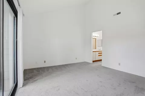 Bedroom - 2621 Willowbrook Ln 110, Aptos, CA 95003 photo 4 of 7
