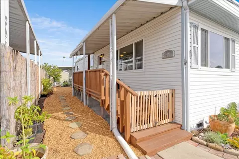 3710 Gross Rd 31, Santa Cruz, CA 95062