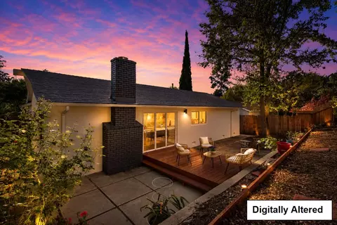 10910 Glen Artney St, Oakland, CA 94605