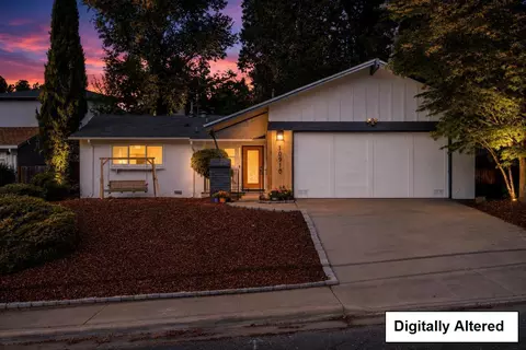 10910 Glen Artney St, Oakland, CA 94605