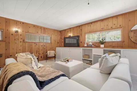 Living - 2 Corte Camellia, Millbrae, CA 94030 photo 5 of 5