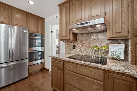 Kitchen - 2 Corte Camellia, Millbrae, CA 94030 photo 3 of 5