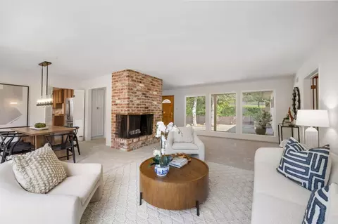 Living - 2 Corte Camellia, Millbrae, CA 94030 photo 2 of 5