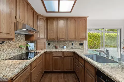 Kitchen - 2 Corte Camellia, Millbrae, CA 94030 photo 4 of 5