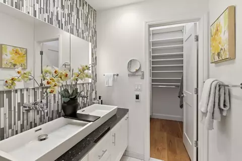 Bath - 1644 Castro Dr, Campbell, CA 95008 photo 8 of 9