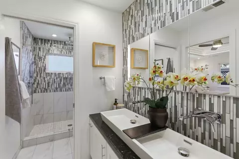 Bath - 1644 Castro Dr, Campbell, CA 95008 photo 6 of 9