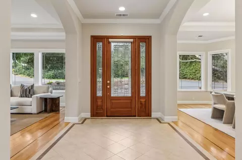 Entry Way - 140 Ridgeway Rd, Woodside, CA 94062 photo 1 of 3