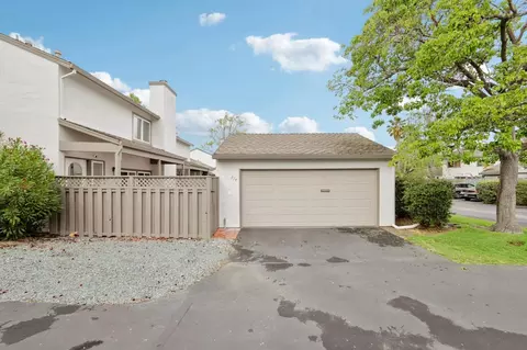 854 Erickson Ln, Foster City, CA 94404