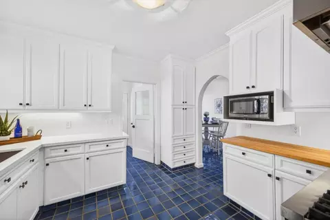Kitchen - 1270 Mckendrie St, San Jose, CA 95126 photo 4 of 4