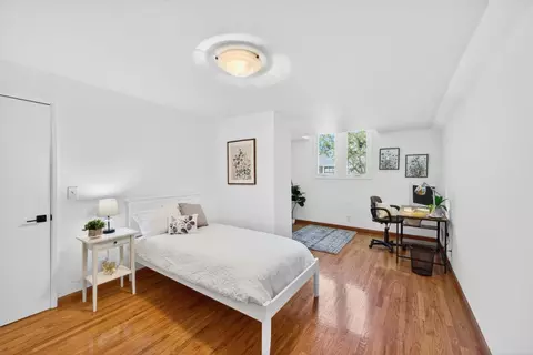 Bedroom - 1270 Mckendrie St, San Jose, CA 95126 photo 7 of 8