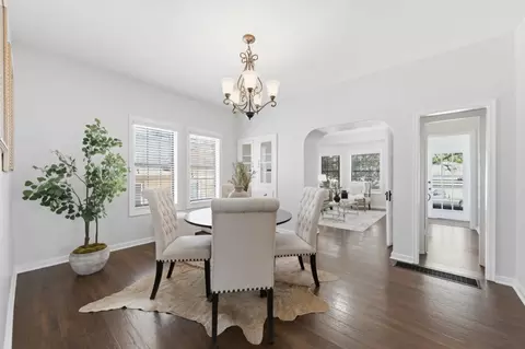 Dining - 337 N Eldorado St, San Mateo, CA 94401 photo 2 of 3