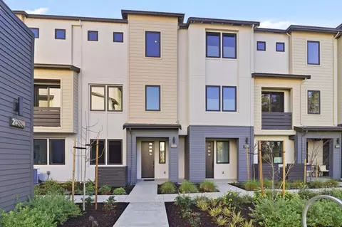 1129 Esther Ct, Palo Alto, CA 94303