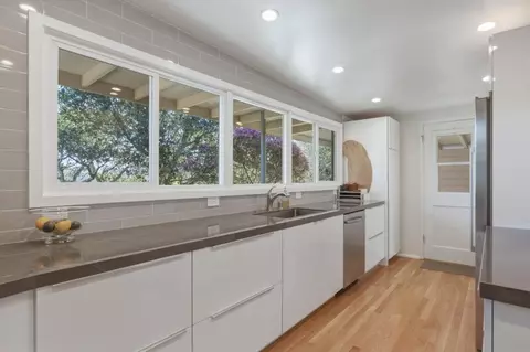 Kitchen - 25037 Valley Pl, Carmel, CA 93923 photo 2 of 2