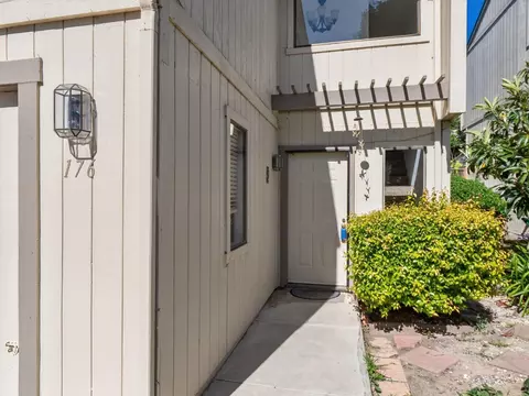 176 Terry Loop, Watsonville, CA 95076 photo 3