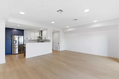 560 El Camino Real 206, San Carlos, CA 94070