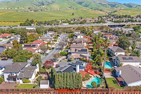 View/Area - 48875 Chenin Blanc Dr, Fremont, CA 94539 photo 12 of 14