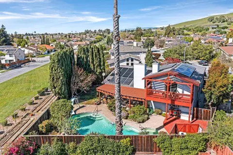View/Area - 48875 Chenin Blanc Dr, Fremont, CA 94539 photo 8 of 14