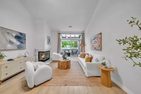 1654 Parkview Green Cir, San Jose, CA 95131