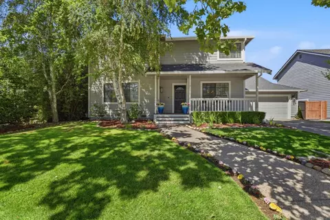 1750 Severinsen St, Hollister, CA 95023
