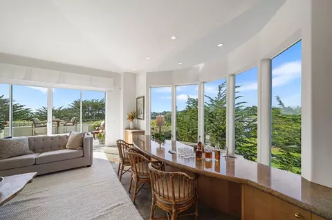 Dining - 17 Ashdown Pl, Half Moon Bay, CA 94019 photo 4 of 7