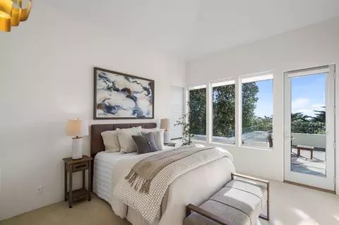 Bedroom - 17 Ashdown Pl, Half Moon Bay, CA 94019 photo 2 of 5
