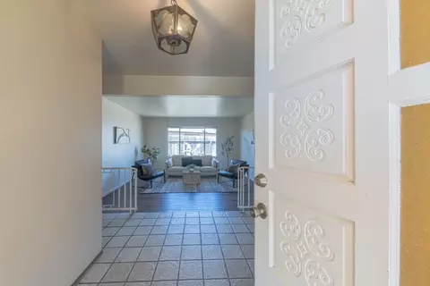 Entry Way - 611 Argentine Dr, Salinas, CA 93905 photo 1 of 3