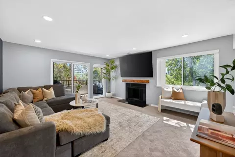 22103 Vista Del Plaza Ln 22, Hayward, CA 94541