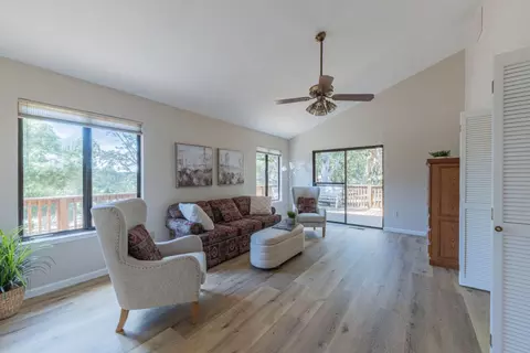 Living - 6959 Valle Pacifico Rd, Salinas, CA 93907 photo 2 of 3