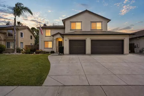 2031 Serene Dr, Hollister, CA 95023