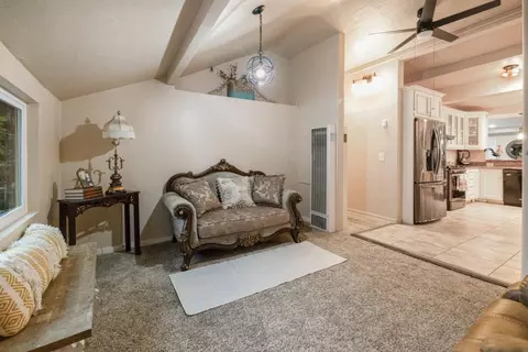 Entry Way - 18171 Berta Canyon Rd, Salinas, CA 93907 photo 1 of 5