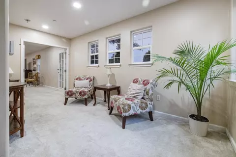 Entry Way - 18171 Berta Canyon Rd, Salinas, CA 93907 photo 3 of 5