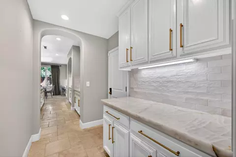 Entry Way - 7532 Strath Pl, Gilroy, CA 95020 photo 2 of 5