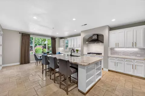Kitchen - 7532 Strath Pl, Gilroy, CA 95020 photo 2 of 3