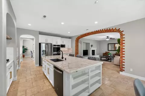 Entry Way - 7532 Strath Pl, Gilroy, CA 95020 photo 3 of 5
