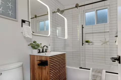 Bath - 757 Gridley St, San Jose, CA 95127 photo 1 of 2