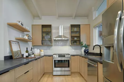 Kitchen - 757 Gridley St, San Jose, CA 95127 photo 2 of 2