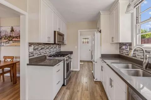 Kitchen - 234 E Hedding St, San Jose, CA 95112 photo 2 of 3