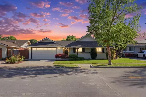 802 W Knickerbocker Dr, Sunnyvale, CA 94087