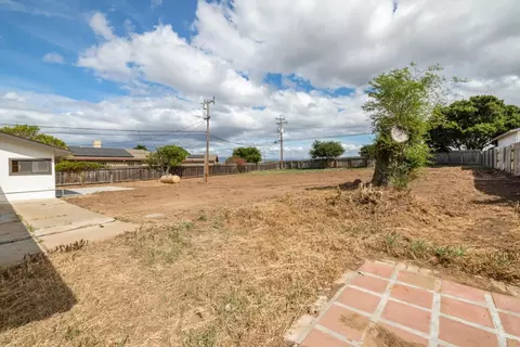 Exterior - 116 Enos Dr, Salinas, CA 93908 photo 5 of 6