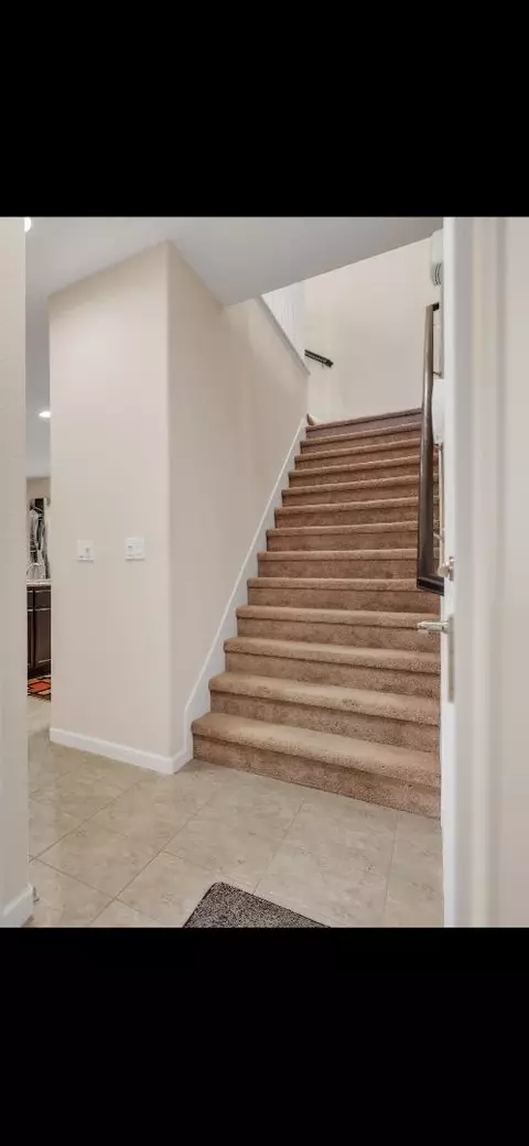Entry Way - 2256 Dorset Ln, Fairfield, CA 94533 photo 8 of 9