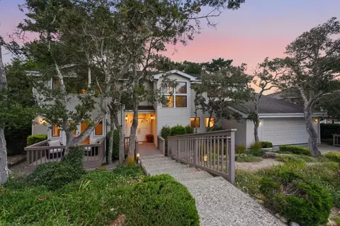 8 Cramden Dr, Monterey, CA 93940