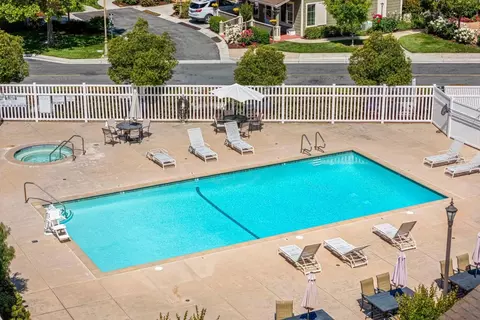 Exterior - 1540 Rosette Way, Gilroy, CA 95020 photo 5 of 7
