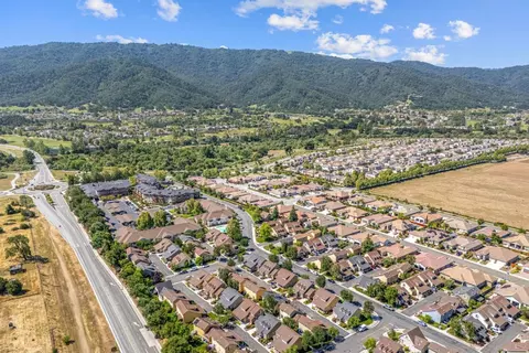 View/Area - 1540 Rosette Way, Gilroy, CA 95020 photo 6 of 12