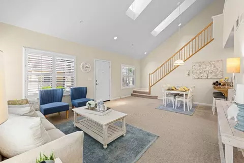 Living - 1540 Rosette Way, Gilroy, CA 95020 photo 3 of 4